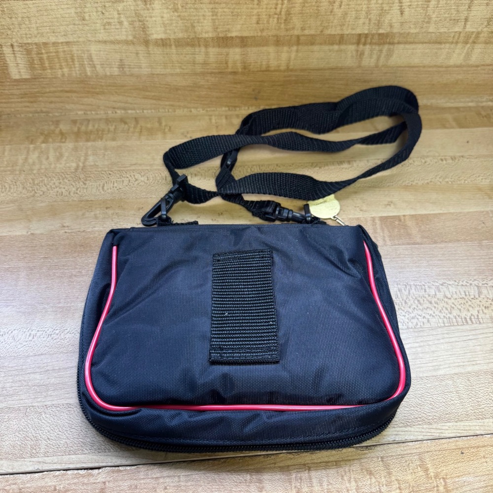 Vintage Walt Disney World Pin Trading Bag Mickey Mouse Crossbody Black Red - Picture 3 of 6